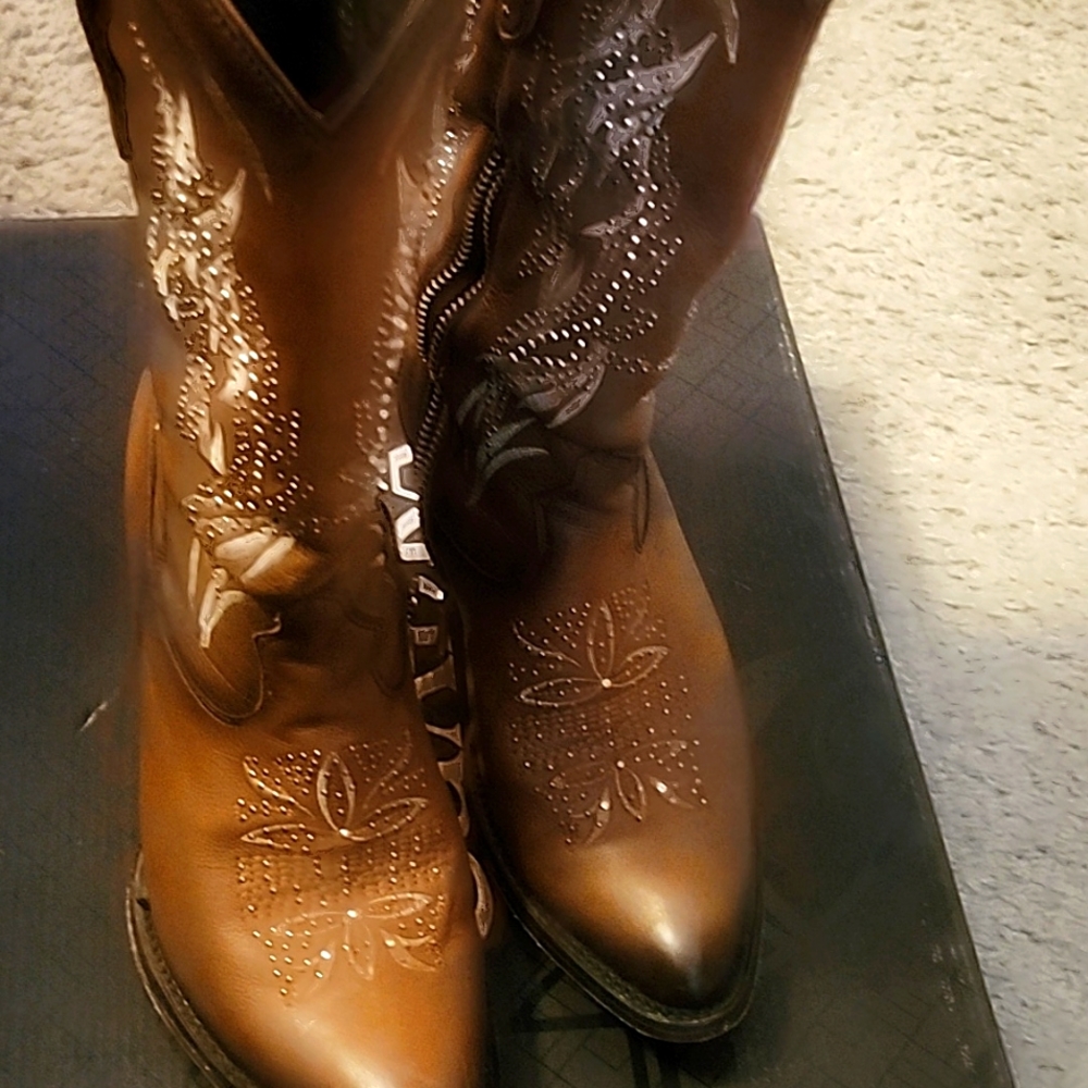 Women boots